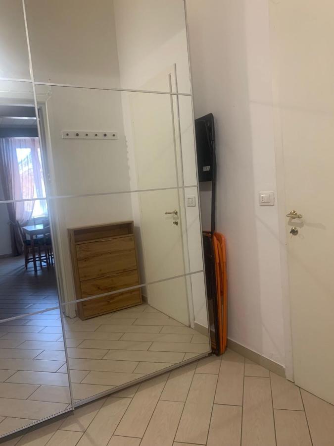 Odeon Apartment In Centro A Ливорно Экстерьер фото