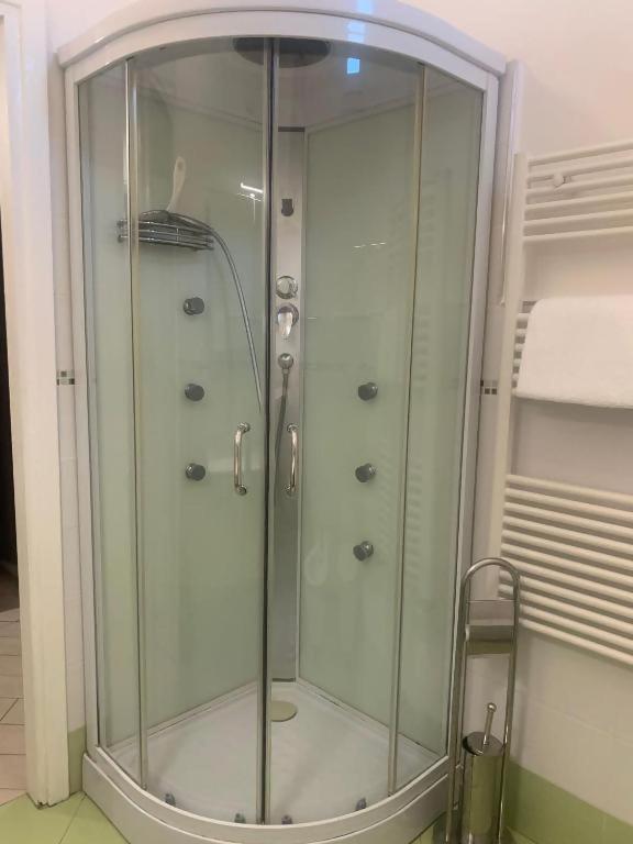 Odeon Apartment In Centro A Ливорно Экстерьер фото
